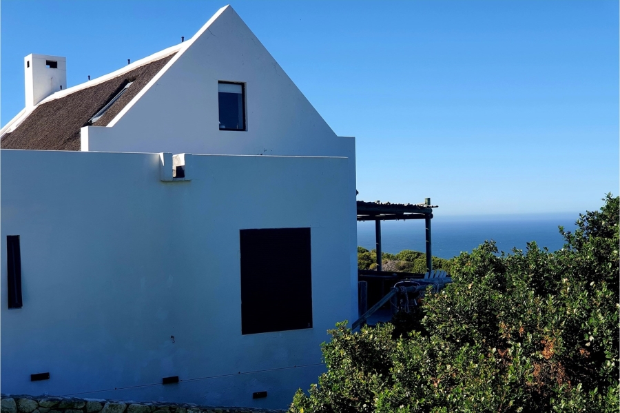 3 Bedroom Property for Sale in Fynbosstrand Western Cape